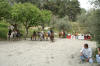 L'attente est f�brile avant le trail-class pour les membres du centre equestre Hippo-Camps.